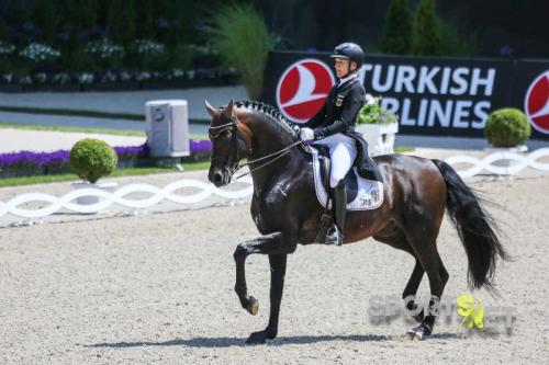 Ingrid Klimke (GER) mit Franzikus FRH